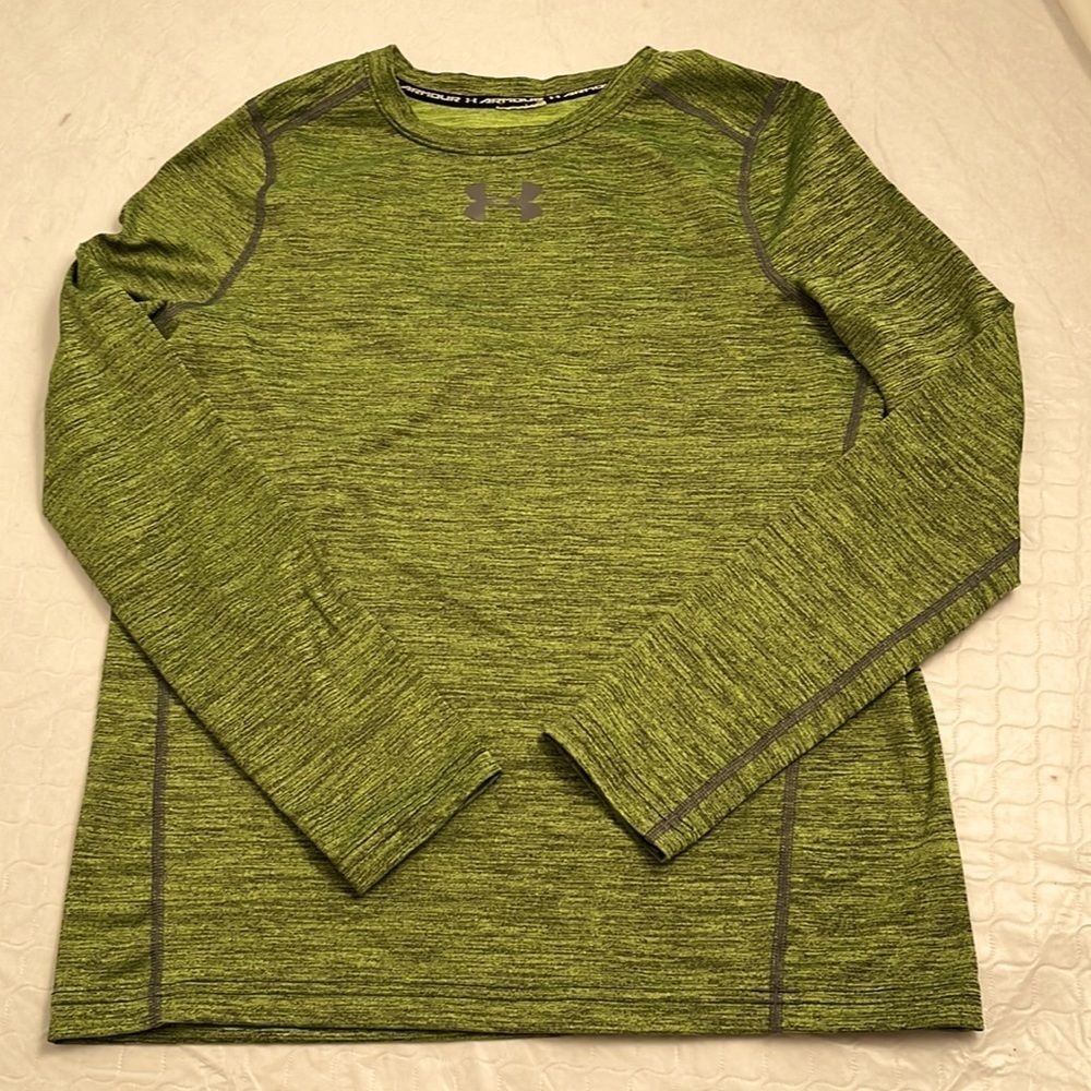 Under Armour green and black performance long sleeve t-shirt